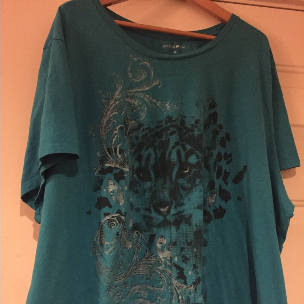 Blue leopard t-shirt 4x
